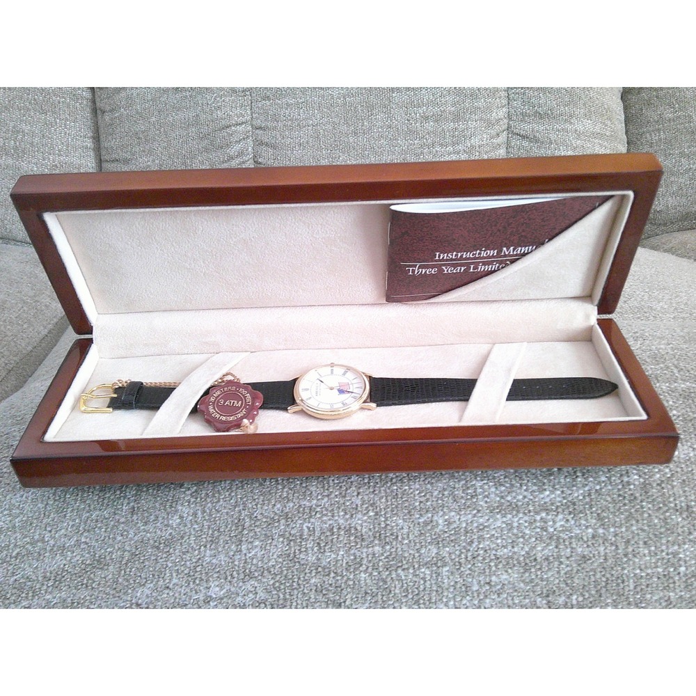 America 2000 Wristwatch Unisex OS Black New Patriotic American Flag Wood Box